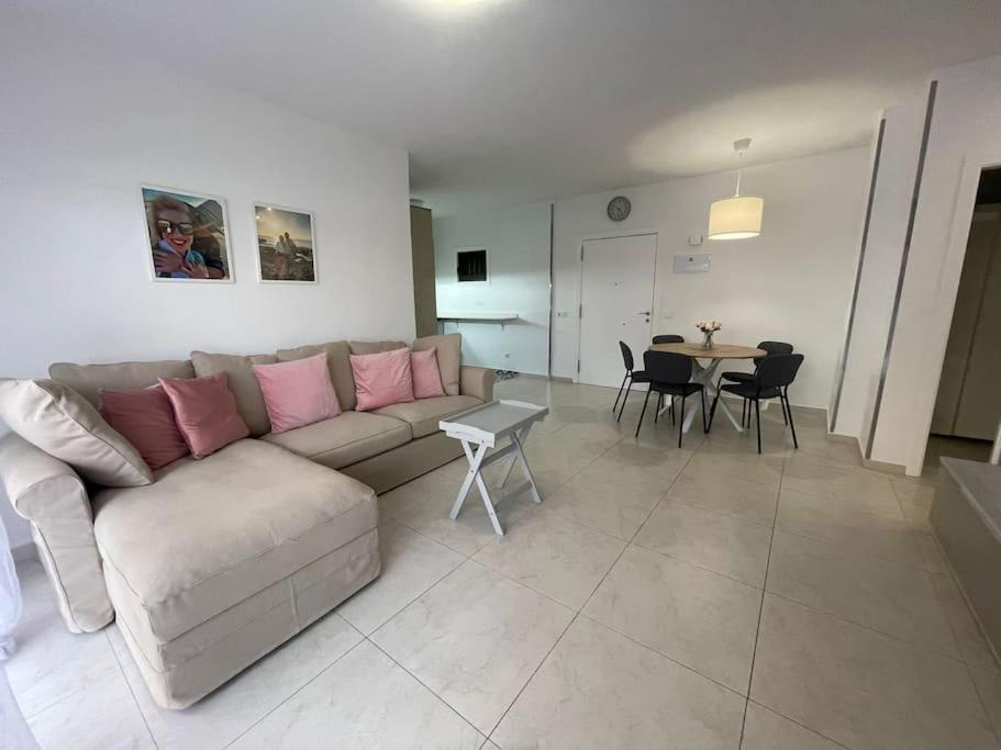 Happy Space Apartment Los Cristianos  Exterior photo
