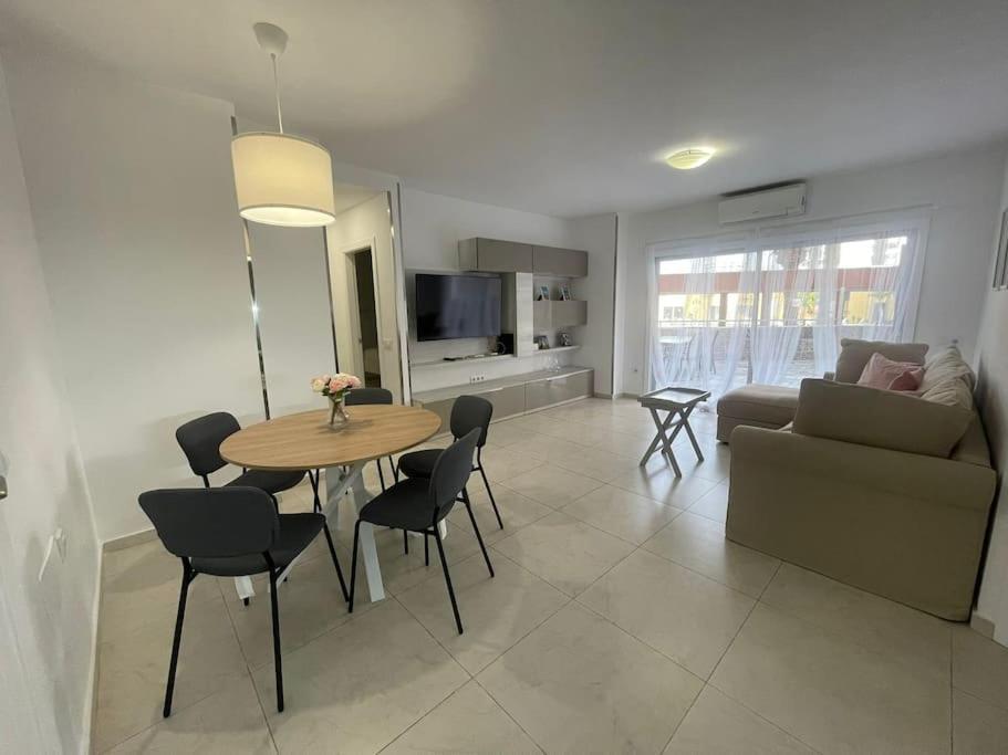Happy Space Apartment Los Cristianos  Exterior photo